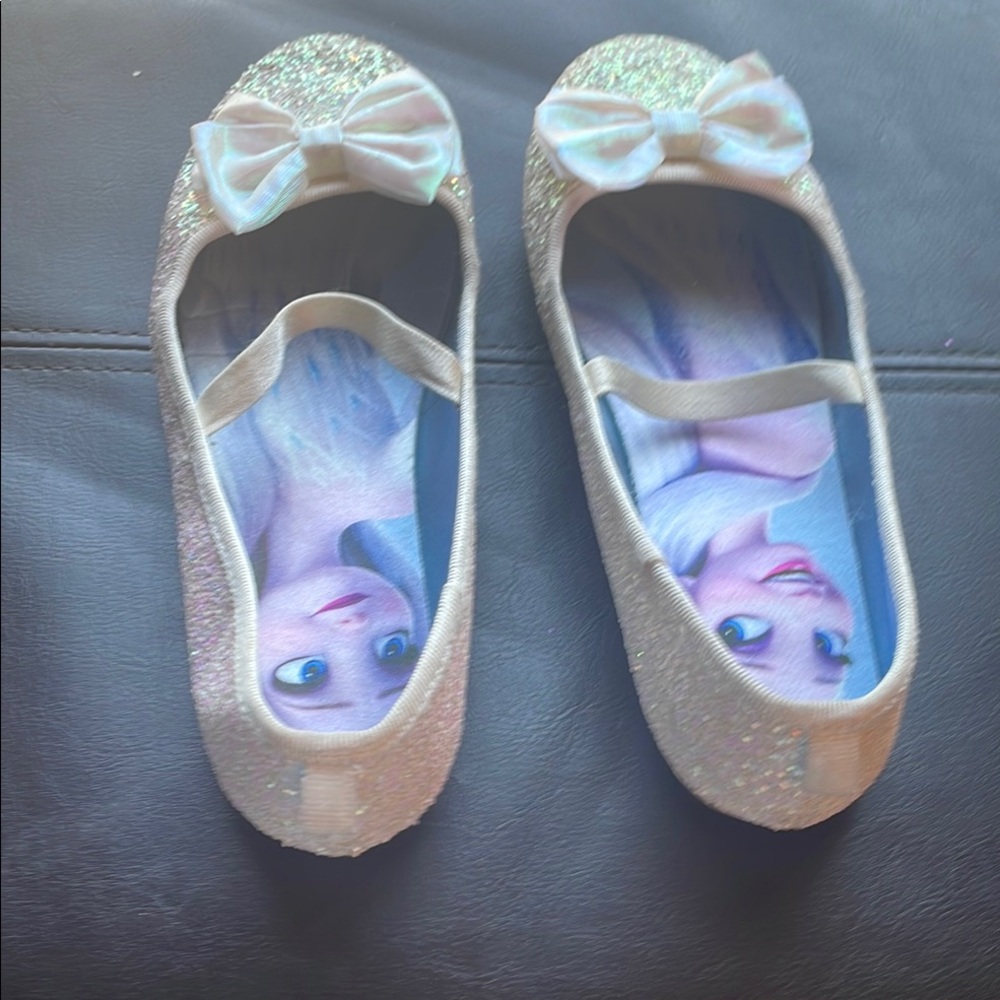 H&M Elegant Silver Ballet Flats